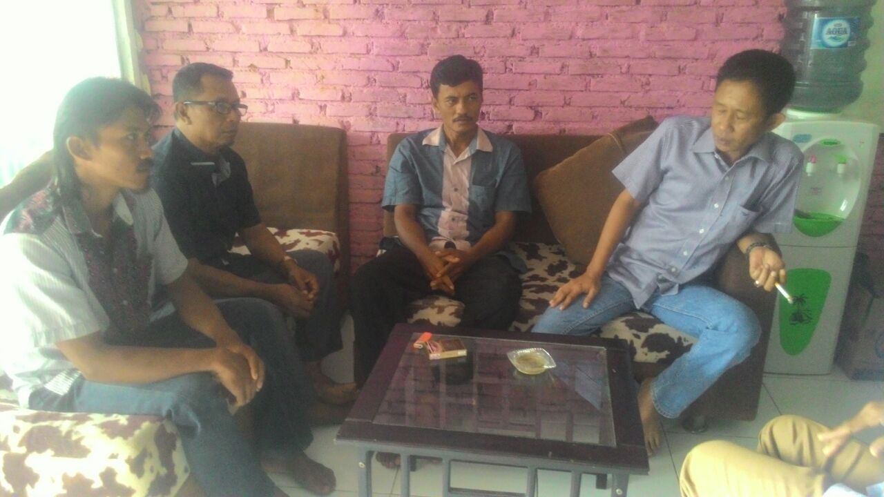 Karzuli Ali Dampingi Warga Dusun Dorowati Usut Oknum Perusak Lahan