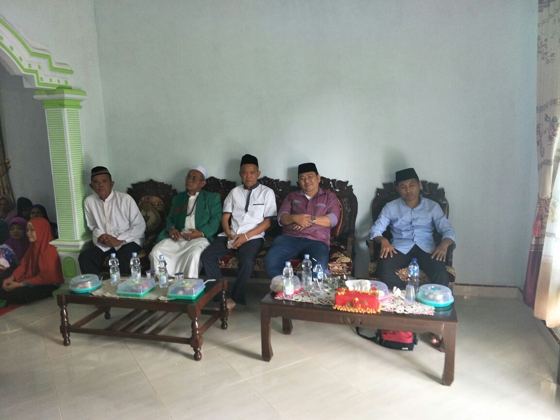 Zainal Abidin Sambangi Warga Dusun Gedung Jaya