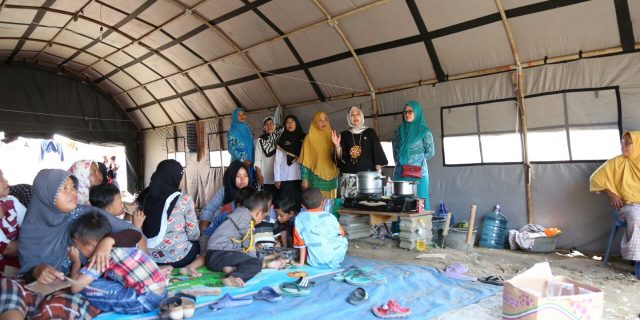 Ratusan Warga Jabung dan Pasir Sakti Korban Banjir Masih Hidup Dipenampungan