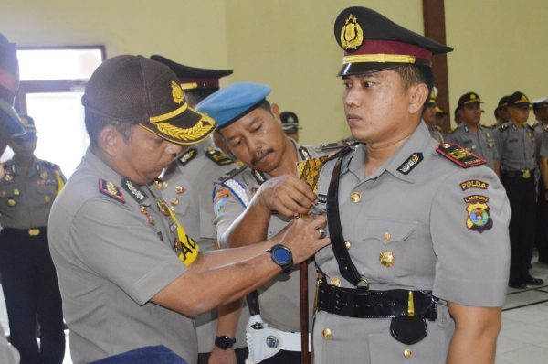 Kapolres Pimpin Sertijab Kasat Reskrim Polres Tulang Bawang