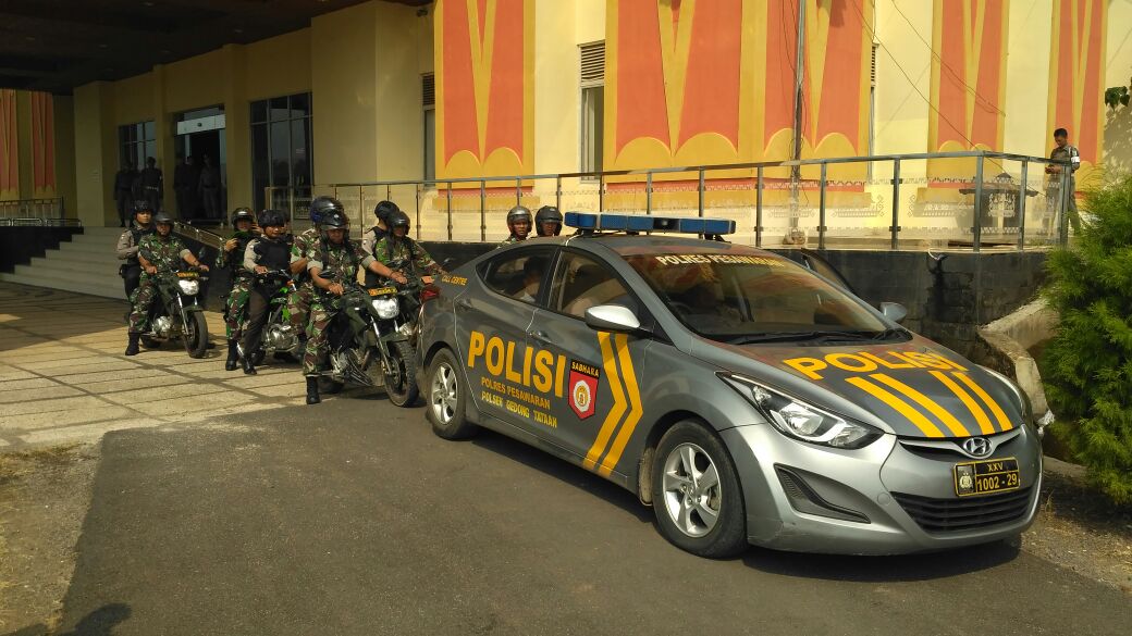 Polisi Bersama TNI Tingkatkan Patroli Amankan Bumi Andan Jejama