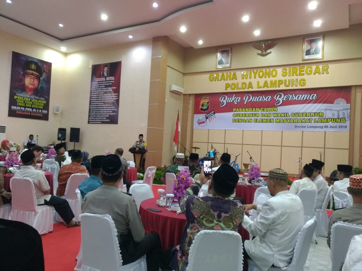 Irjen Suntana Satukan Para Cagub Dalam Buka Puasa Bersama di Polda Lampung