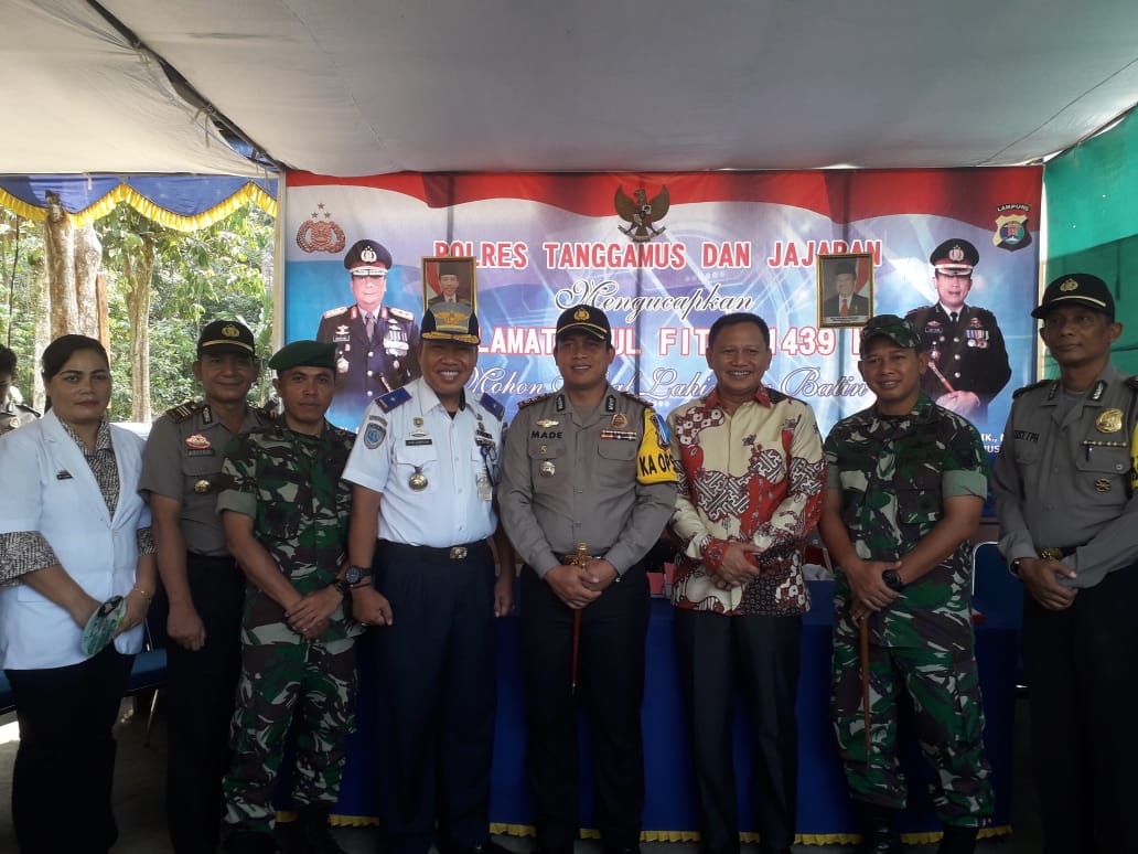 Kapolres Bersama Sekda Tanggamus Melakukan Peninjauan Pos Pengamanan Mudik Lebaran