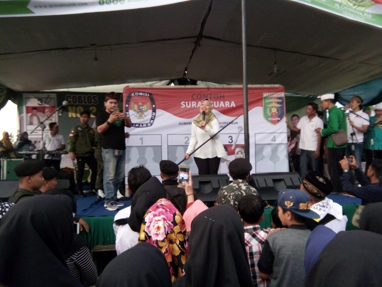 Ngabuburit Bareng Warga Pringsewu, Nunik Minta Doanya Untuk Memimpin Lampung