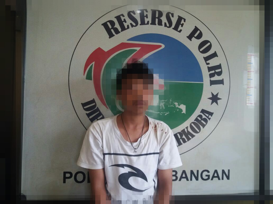 Kurang Dari Satu Jam Polsek Kembangan Ringkus Dua Pengedar Sabu Di Tempat Berbeda