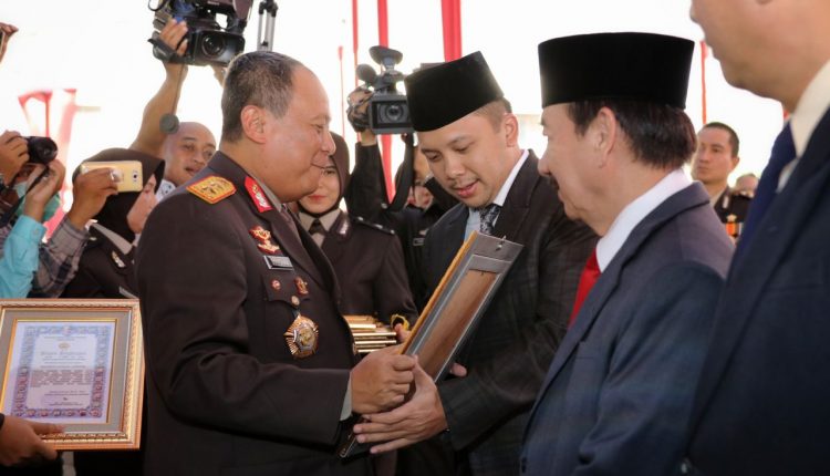 Gubernur Lampung Raih Penghargaan di HUT Bhayangkara 72