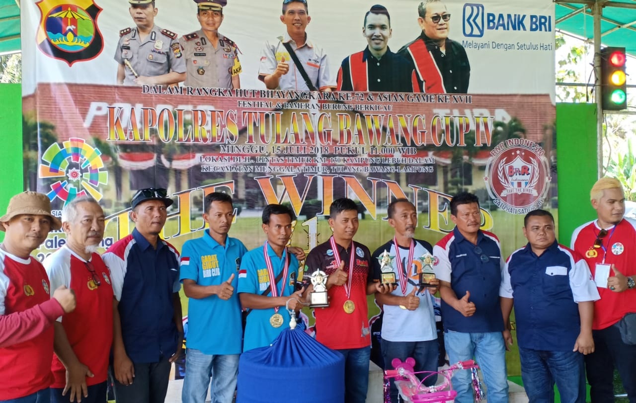 Peringati HUT Bhayangkara Ke-72, Ribuan Warga Ramaikan Kontes Burung Kicau di Polres Tulang Bawang