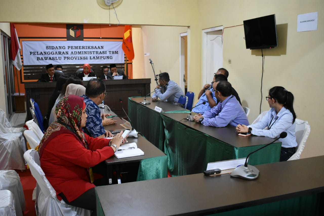 Kuasa Hukum Arinal-Nunik Serahkan Berkas Ratusan Halaman Kesimpulan TSM Tak Terbukti