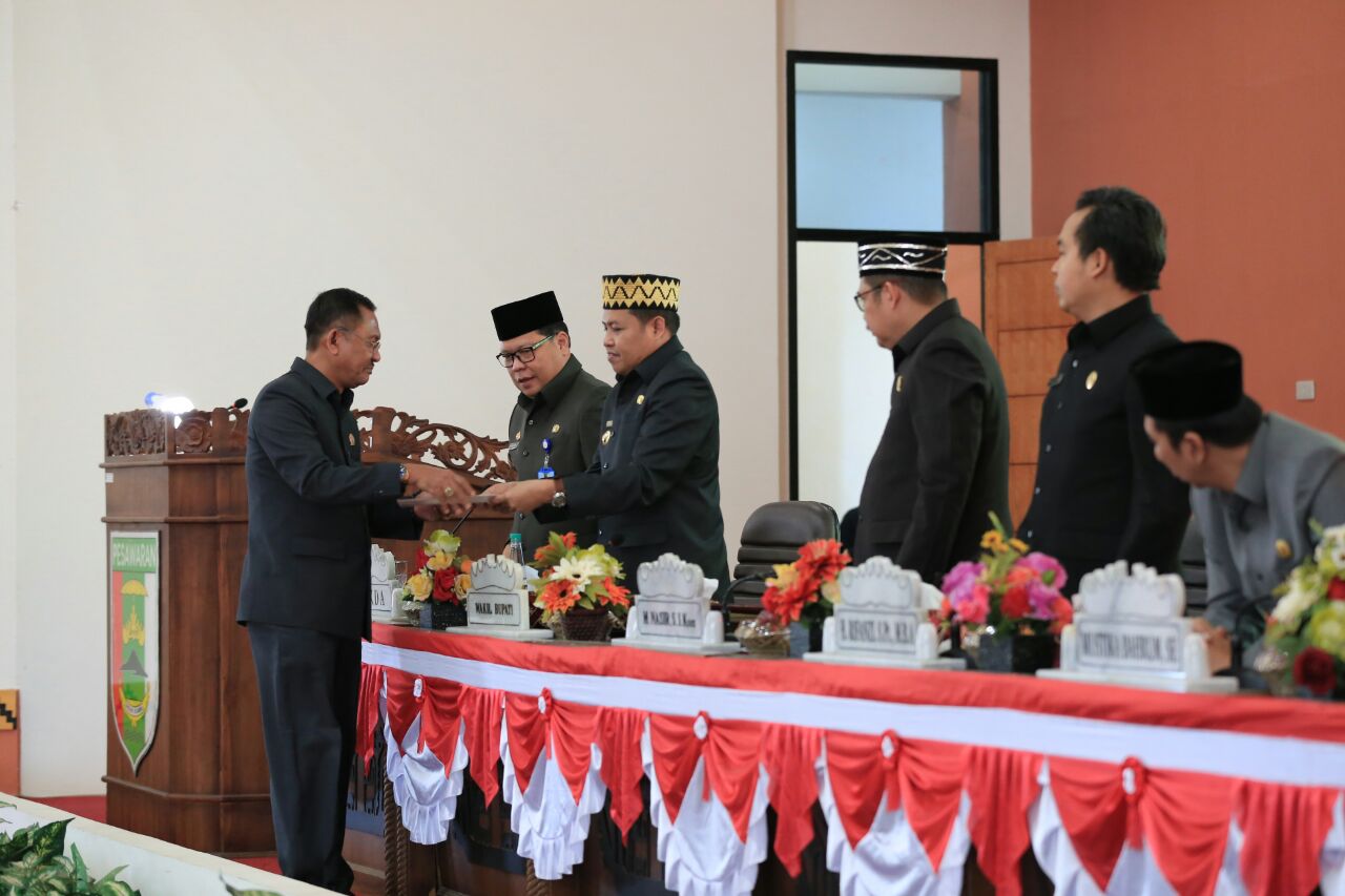 DPRD Pesawaran Setujui Raperda Pertanggungjawaban Pelaksanaan APBD 2017