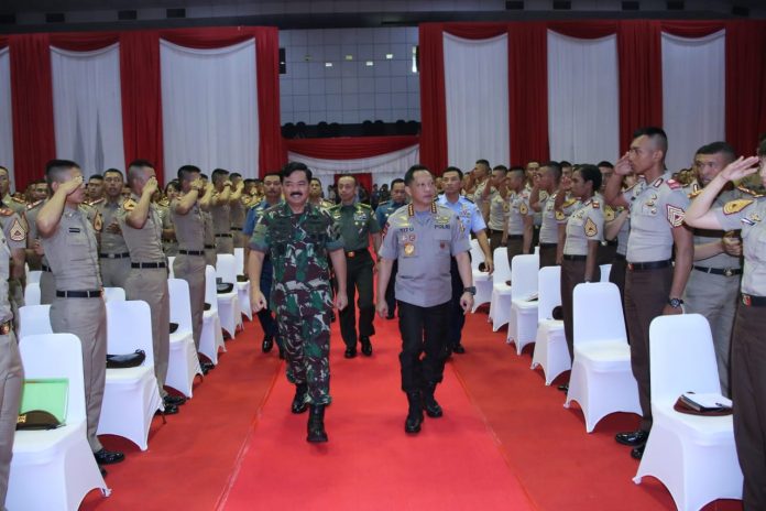 Berikan Pembekalan Kepada Capaja TNI-Polri, Kapolri: Sinergitas TNI-Polri Untuk Menjaga Stabilitas Keamanan