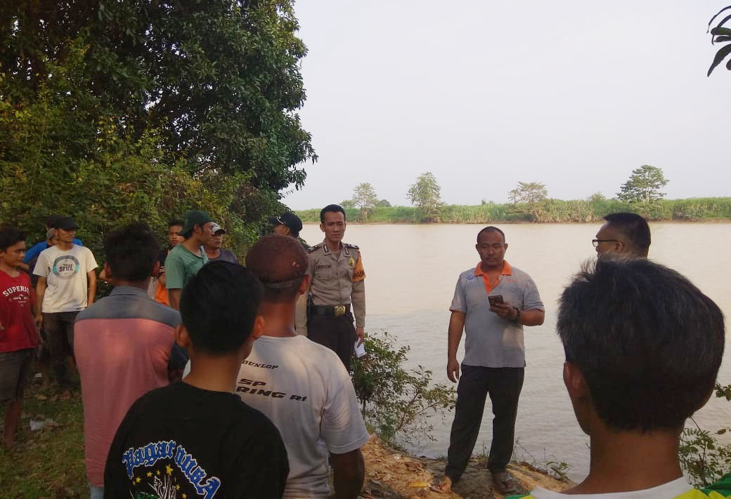 Mayat di Sungai Gegerkan Warga Tulang Bawang