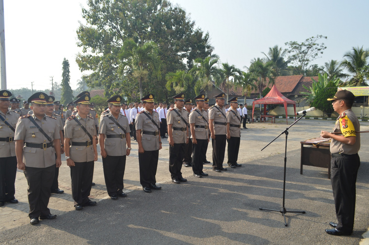 Sertijab 3 Kasat dan 5 Kapolsek oleh Kapolres Tulang Bawang
