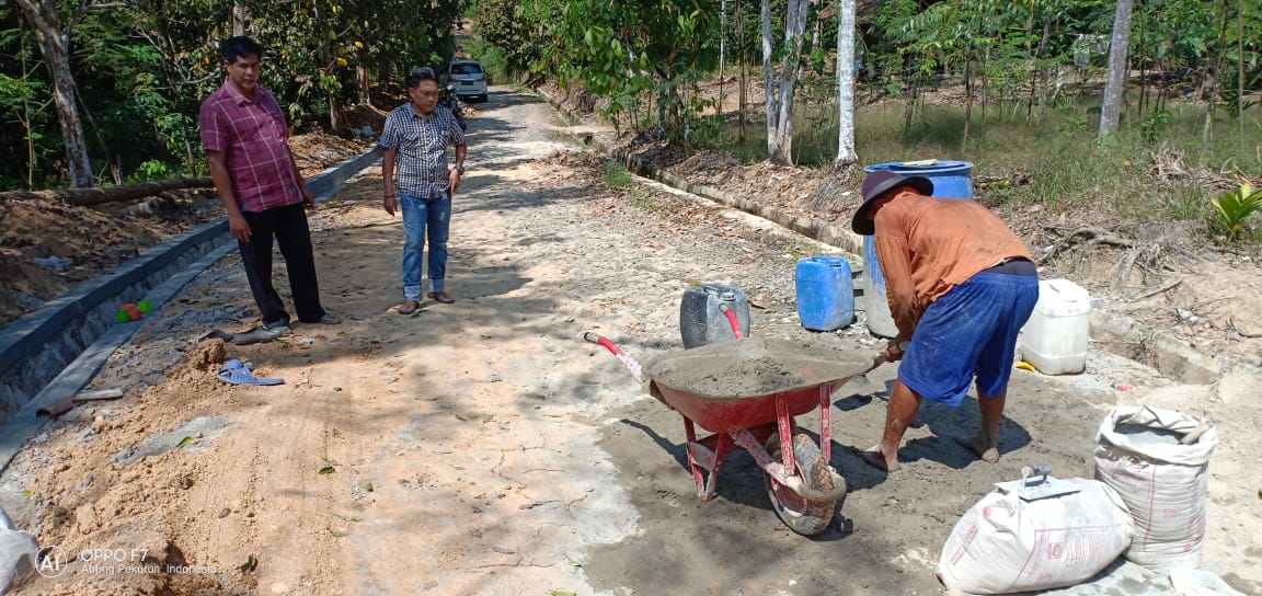 Desa Sinar Gunung Maksimalkan SDM Lokal Guna Realisasi Program Padat Karya