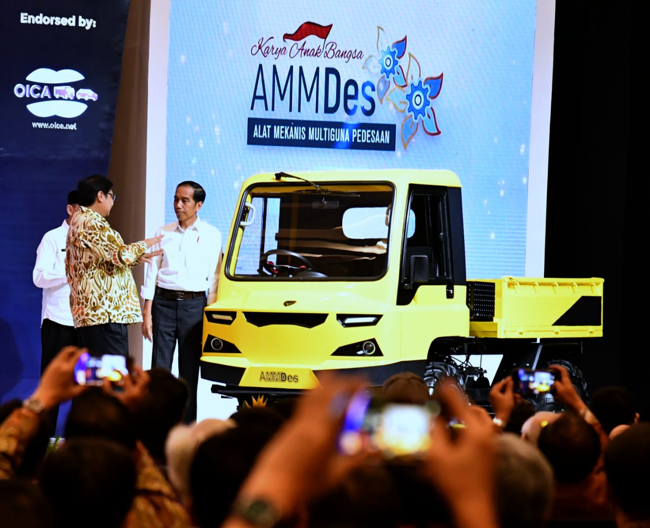 Presiden Luncurkan Kendaraan Pedesaan Karya Anak Bangsa