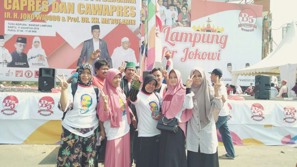 KH Soleh Bajuri dan Relawan Jokowi Lampung Deklarasikan 2 Priode