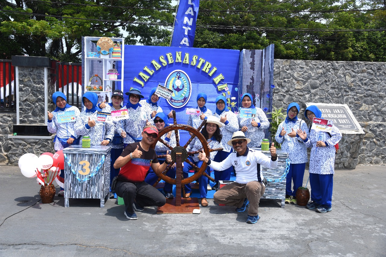 Lomba Fhoto Booth Ramaikan Peringatan HUT ke 72 Jalasenastri Korcab XII/DJA I