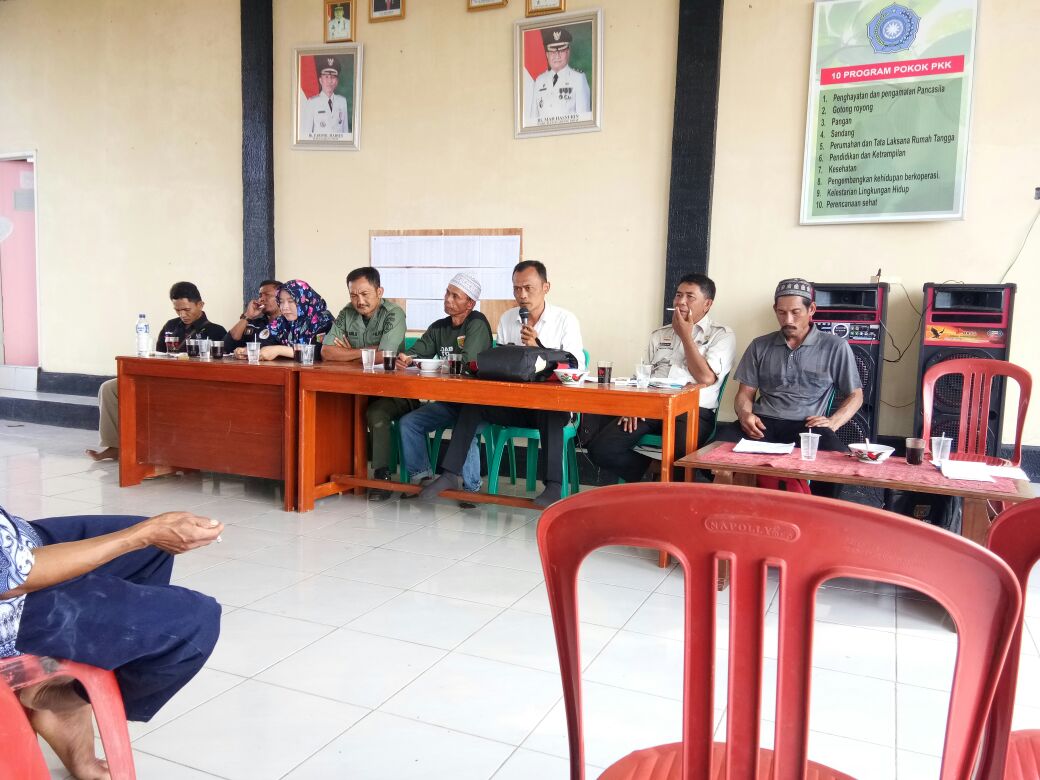 Pengelola HKM Wana Jaya Harus Warga Lampung Barat.