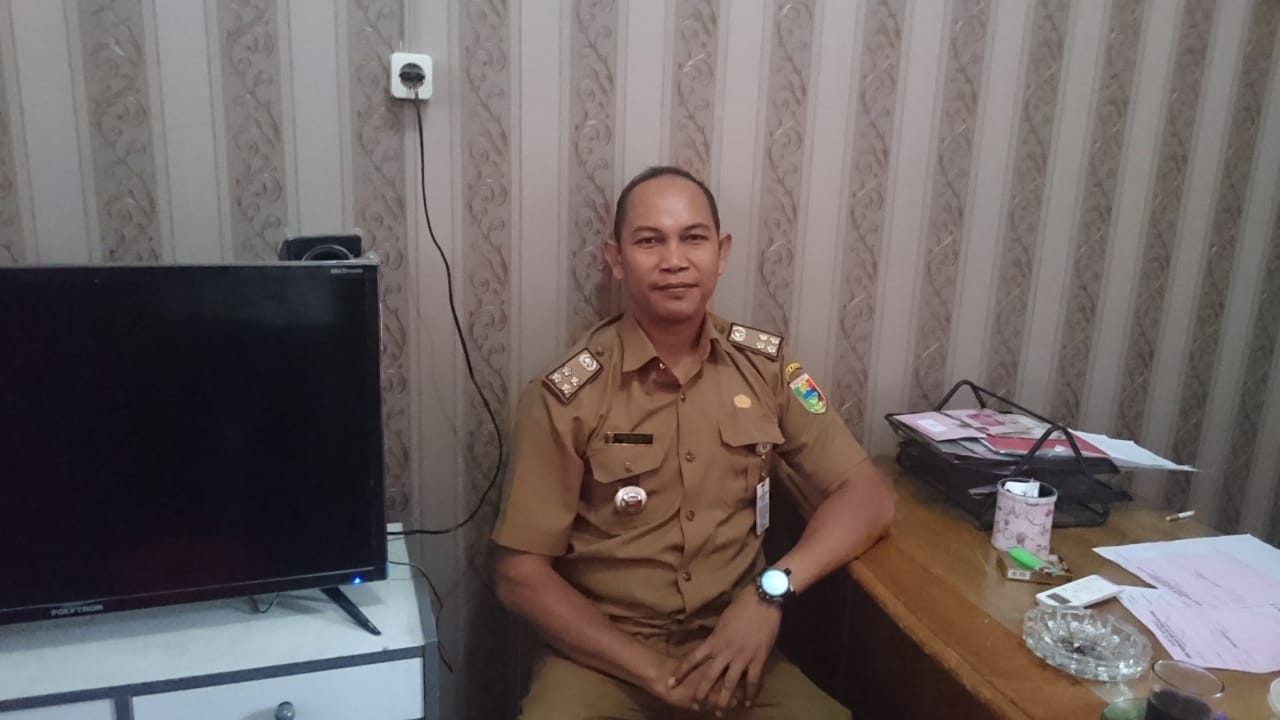 Rekan dan Dinas Bina Marga Tanggamus Perbaiki Proyek Cor Beton Lapis Sabut Kelapa