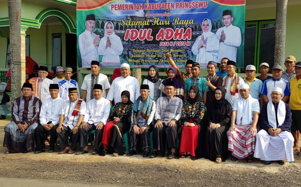 Moment Idul Adha,  Sujadi Ajak Masyarakat Pantau Pembangunan