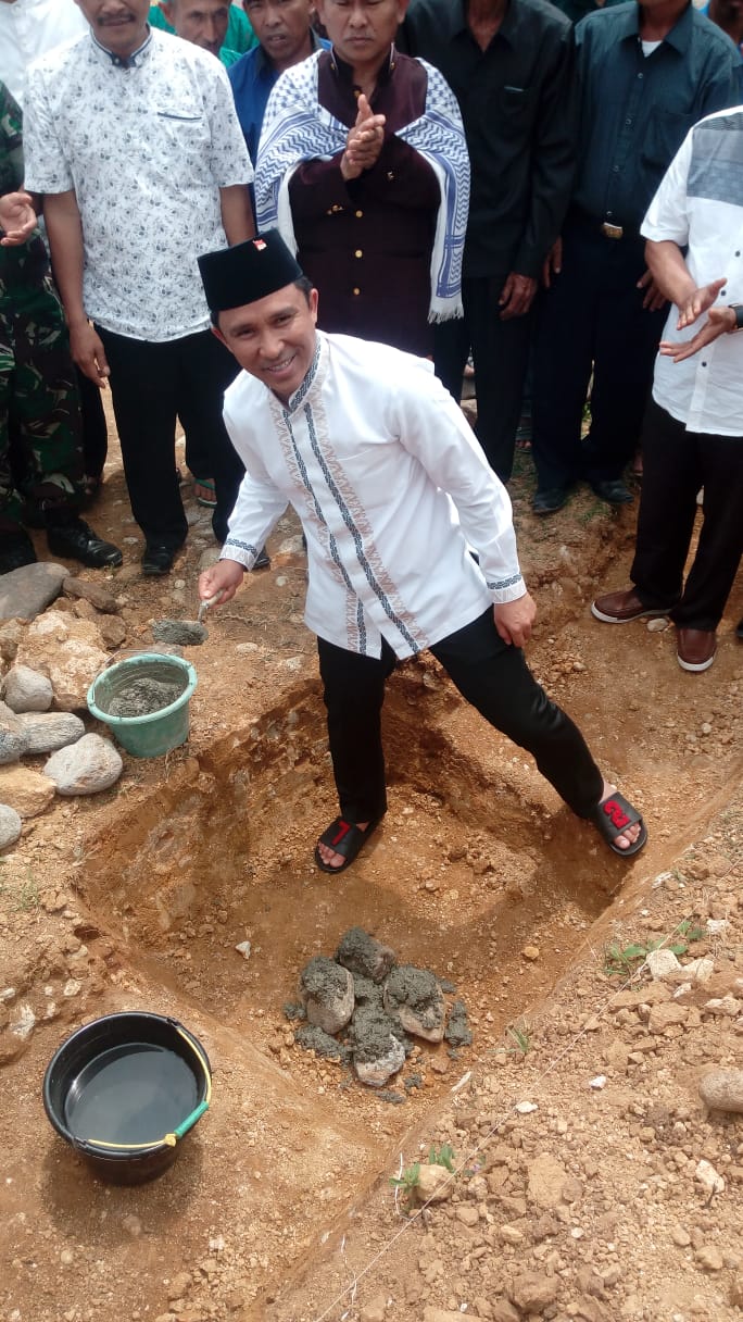 Parosil Resmikan Pembangunan GSG Pekon Beringin Jaya Usai Sholat Idul Adha