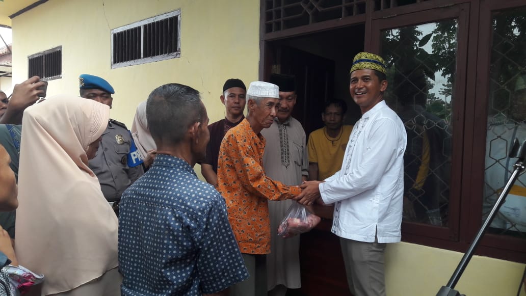 Polres Lampura Potong 6 Sapi dan 11 Kambing Qurban