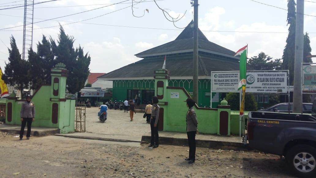 Patroli Jum’at Keliling Polwan Lampung Utara Jaga Masjid