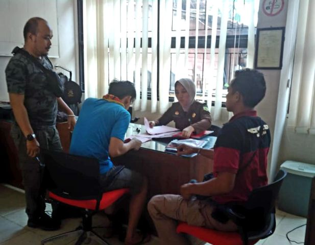 Polsek Kota Agung Limpahkah Dua Tersangka Jambret Ke Jaksa