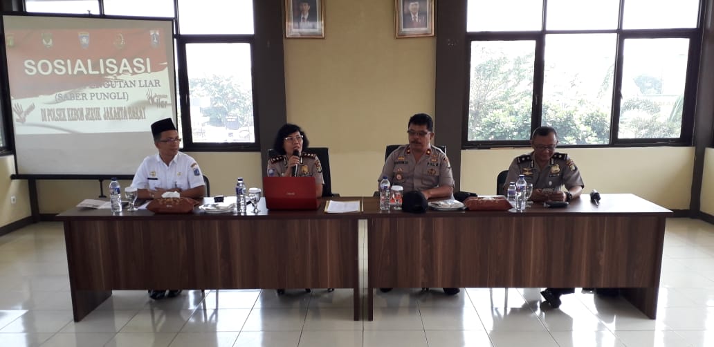 Polres Jakbar Bersama Walikota Madya Jakbar Gelar Sosialisasi Saber Pungli