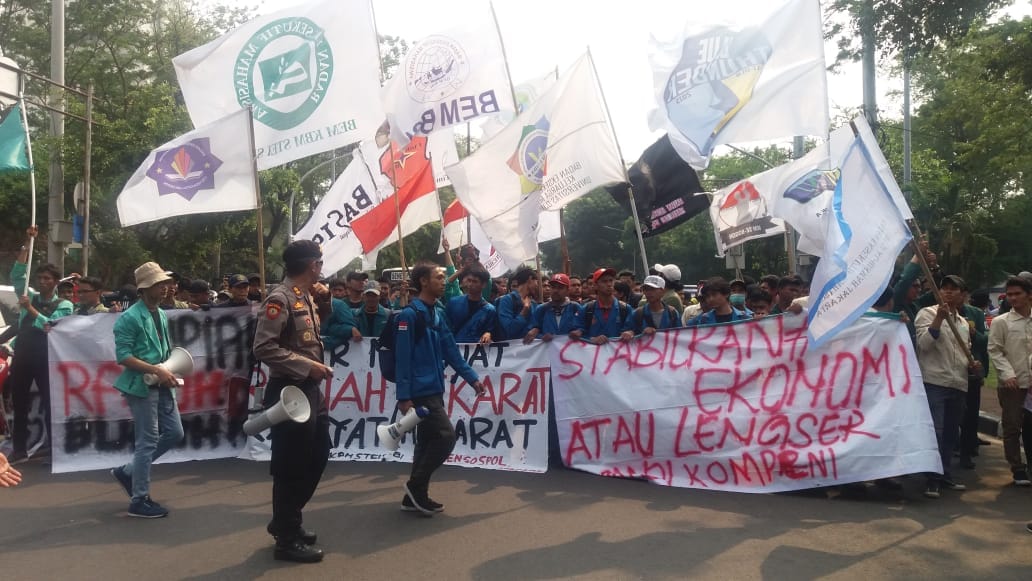 BEM SI Demo Stabilitas Dollar, Tuntutan Kontrak Mahasiswa Ditolak Kemnkeu