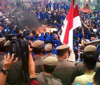 Polisi Ancam Pidanakan Mahasiswa yang Anarkis saat Unjuk Rasa