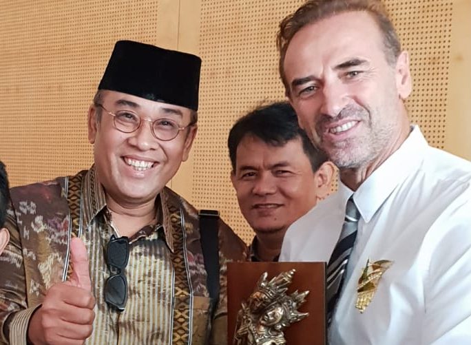 Andi Surya Bertemu dan Berdiskusi Dengan Presiden Asosiasi Kapal Pesiar Marseille