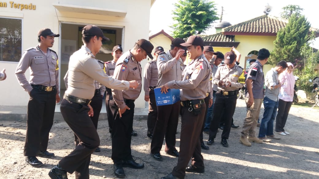Polsek Talang Padang “Iuran” Bantu Bocah Miskin Penderita Jantung Bocor