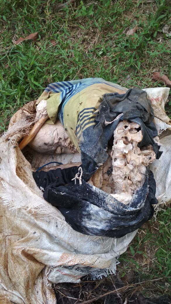 Pencari Kerang Temukan Mayat Anonim Dalam Karung di Desa Sinar Ogan Lampura