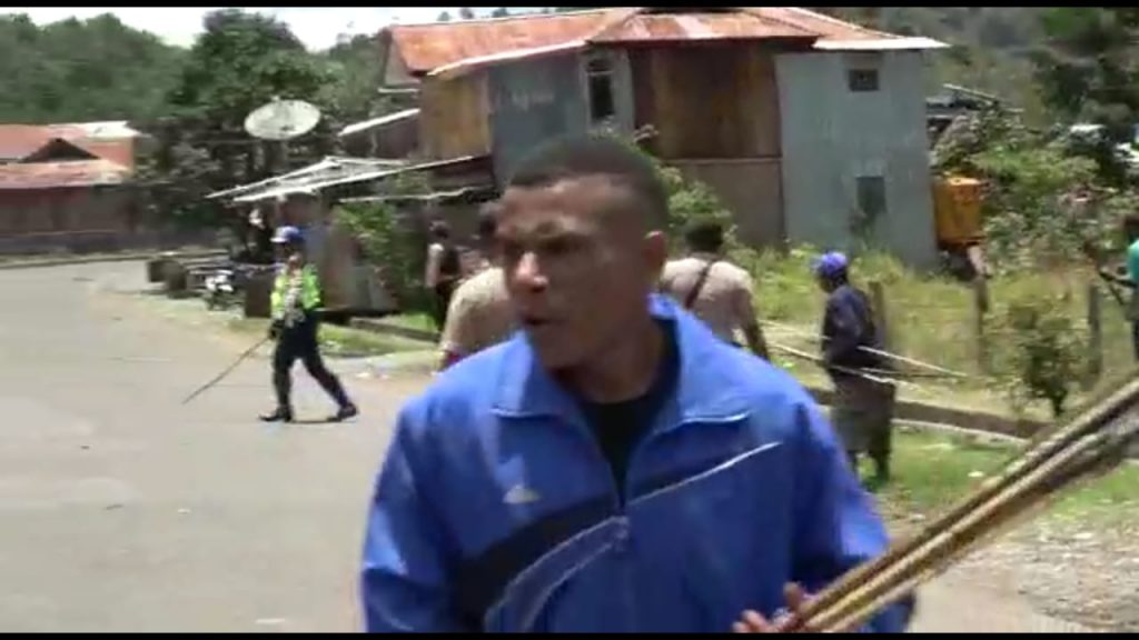 Bentrok, Dua Kubu Papua Lukai Dua Polisi