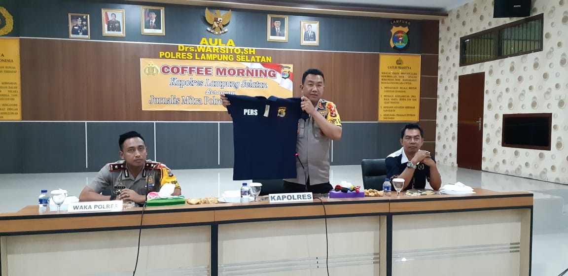 Polres Lamsel Gelar Coffee Morning Dengan Jurnalis