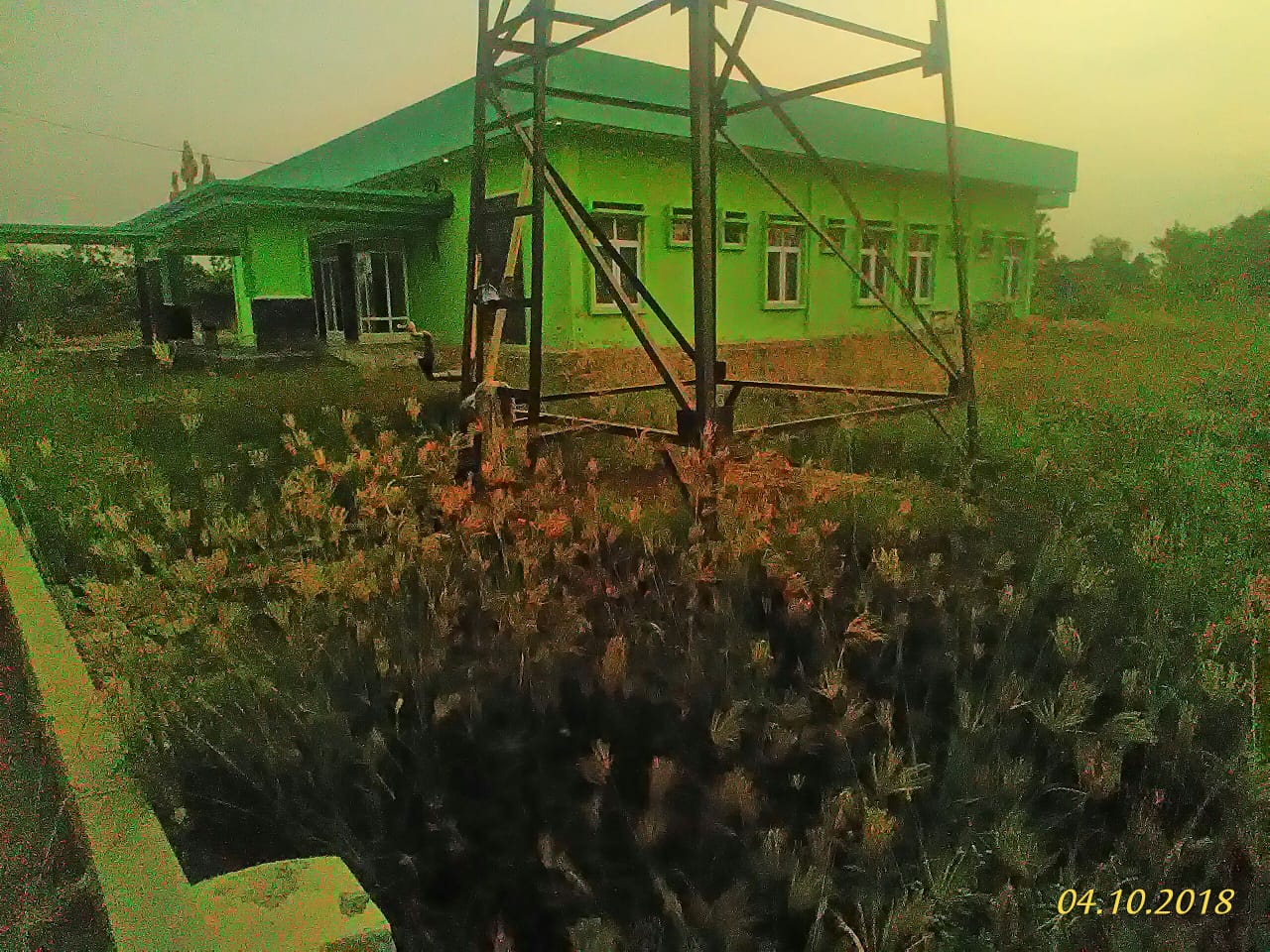 Rumput Liar Hiasi Gedung Rawat Inap RSUD Tubaba