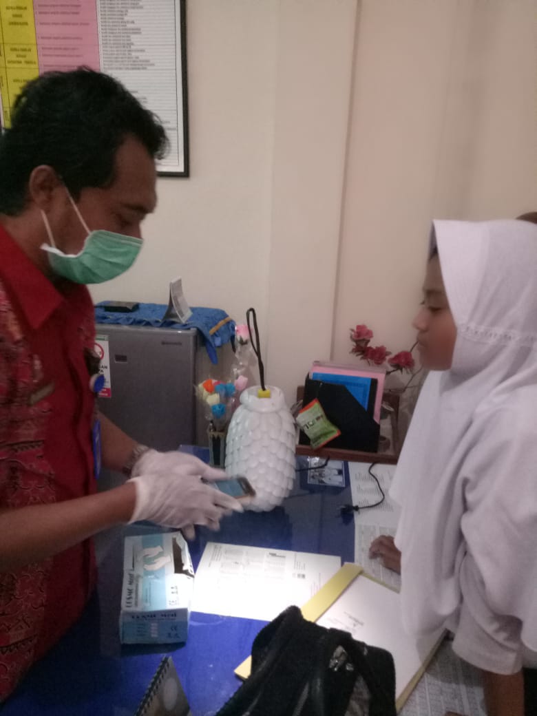 Diduga Halusinasi Pengaruh Minuman Kemasan Terpedo 39 Pelajar SMPN Gunung Sugih Sayat Tangan Sendiri