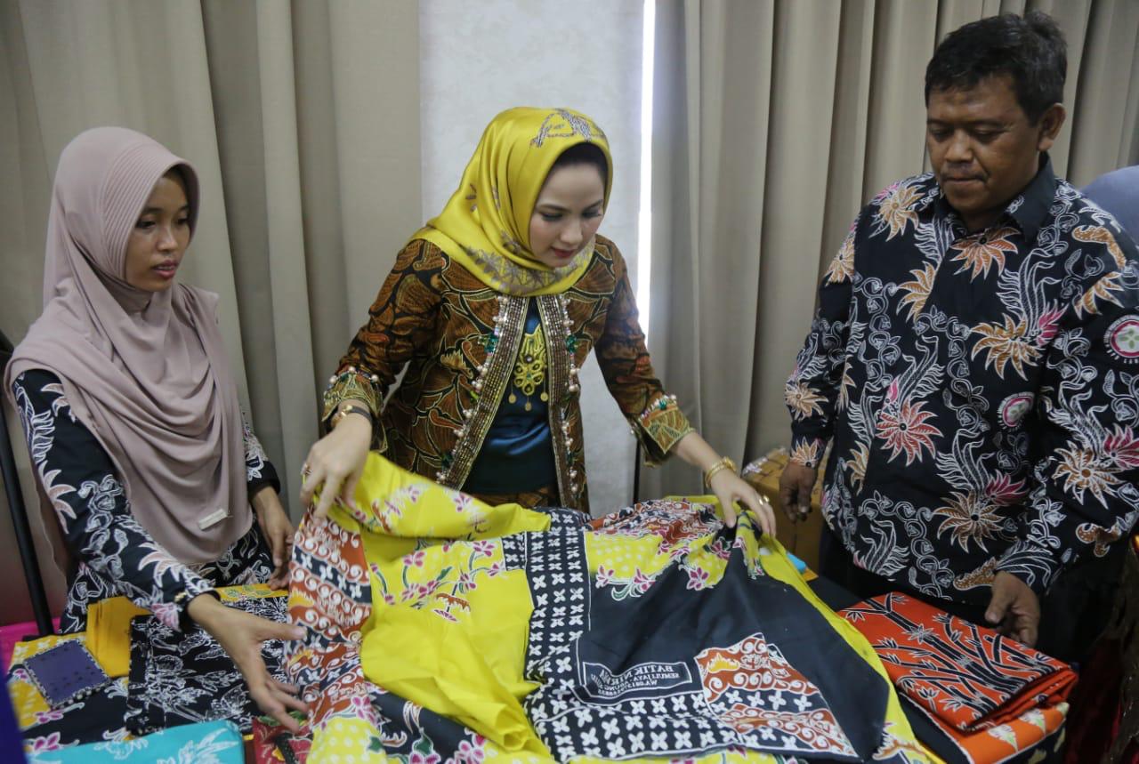 Ketua Dekranasda Provinsi Lampung Ajak Masyarakat Lestarikan dan Gunakan Batik Lampung