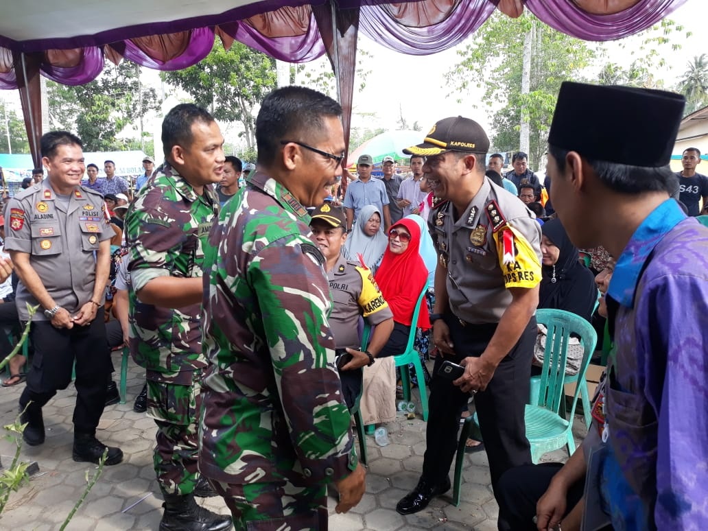 Kapolres Tulang Bawang Tinjau Proses Pilkati Serentak di Tulang Bawang Barat