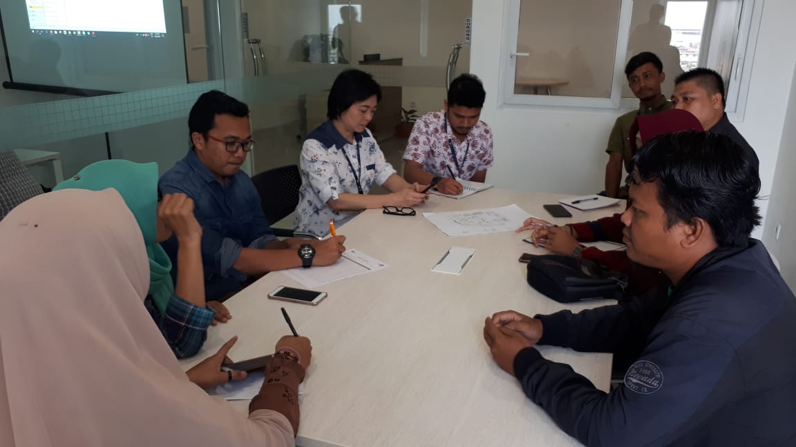 Aksi Penggalangan Dana Lintas Komunitas Masuk Mall