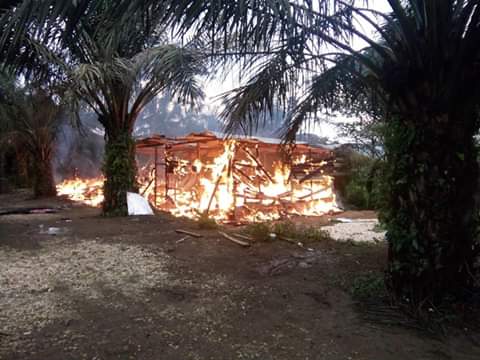 Marak Maksiat Emak Emak “Ngamuk” Bakar Lokasi Remang Remang di Dharmasrayaramas