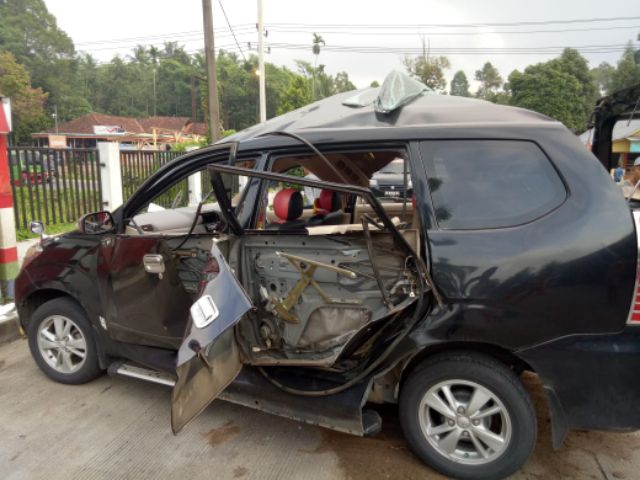 Korsleting AC Penyebab Terbakarnya Toyota Avanza di SPBU Talang Gening