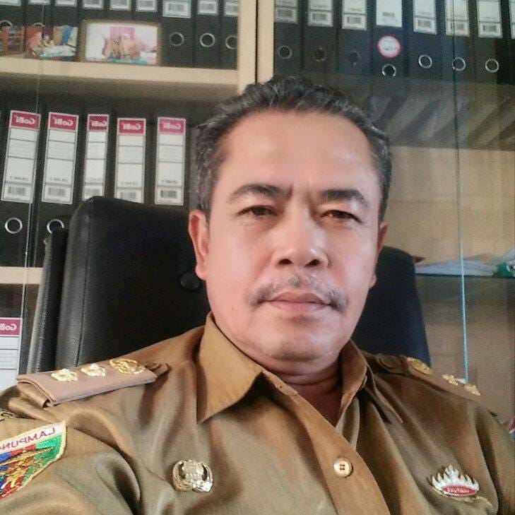 Ditanya Soal Dana BOS, Oknum Kepala SMA Negeri 1 Kota Gajah Dan Istrinya Ajak “Duel” Dan Usir Wartawan