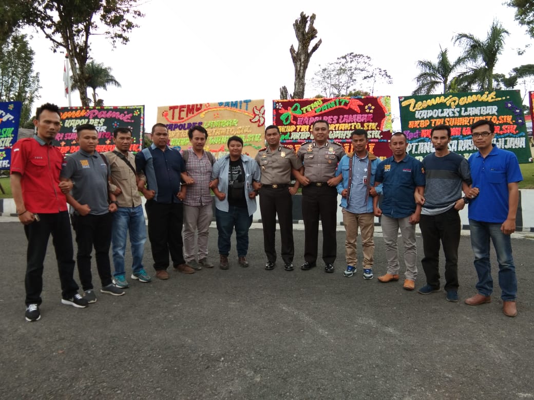 Pisah Sambut Kapolres Lambar, Bupati aspresiasi Kinerja AKBP Tri Suhartanto