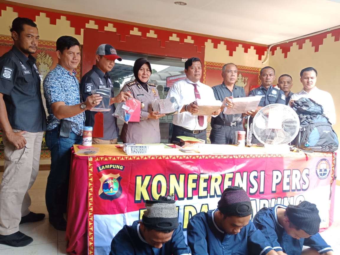 Tiga Tersangka Pencurian Uang dari Mesin CRM Diamankan Reskrimum Polda Lampung