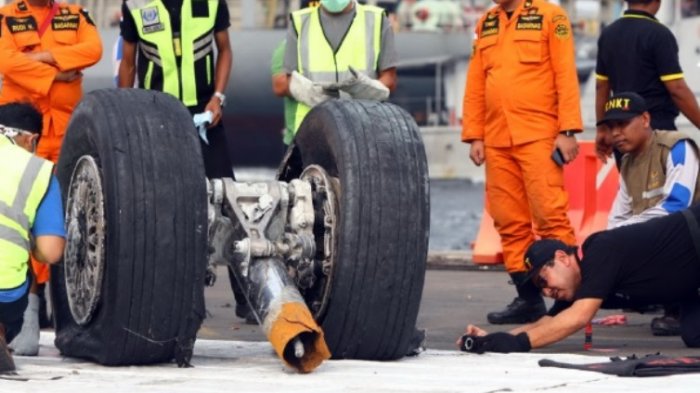 3 Korban Jatuhnya Pesawat Lion Air JT6-10 yang Baru Teridentifikasi Diserahkan Kepada Keluarga