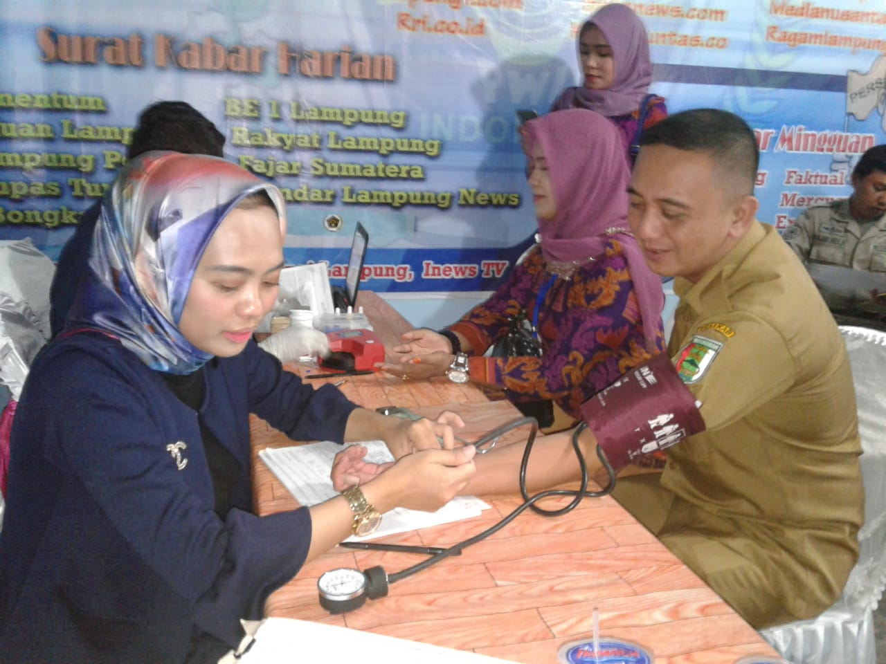 Hari Kesehatan Nasional PWI dan PMI Pesawaran Gelar Bakti Donor Darah