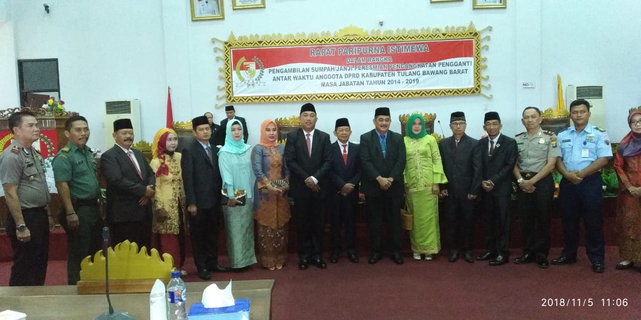 DPRD Tubaba Lantik PAW Empat Anggota Dewan Lompat Partai