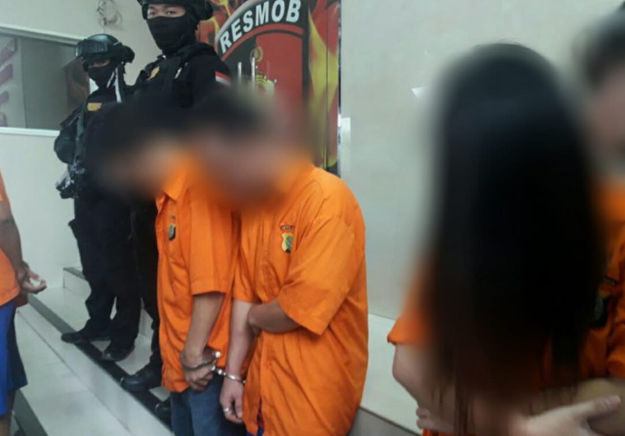 Tiga Pelaku Pengganjal Kartu ATM Ditangkap