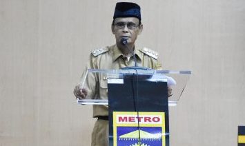 Walikota Achmad Pairin Kukuhkan Dewan Juri MTQ Kota Metro